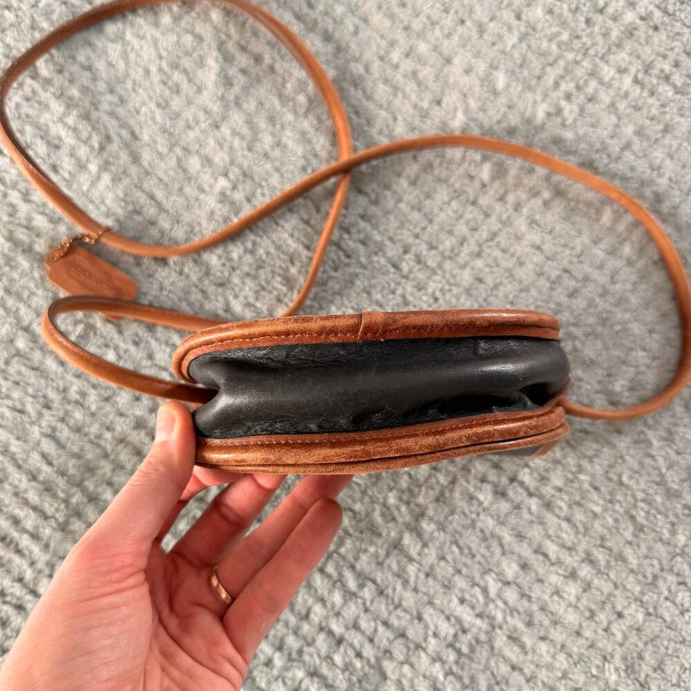 Coach Vintage Mini Half Moon Crossbody Spectator Bag Black W Brown Trim Leather - Picture 5 of 10